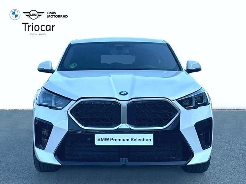 Usado BMW X2 Luxury Line 150 CV (110 kW) 2025 Alpinweiss (sólido) SUV