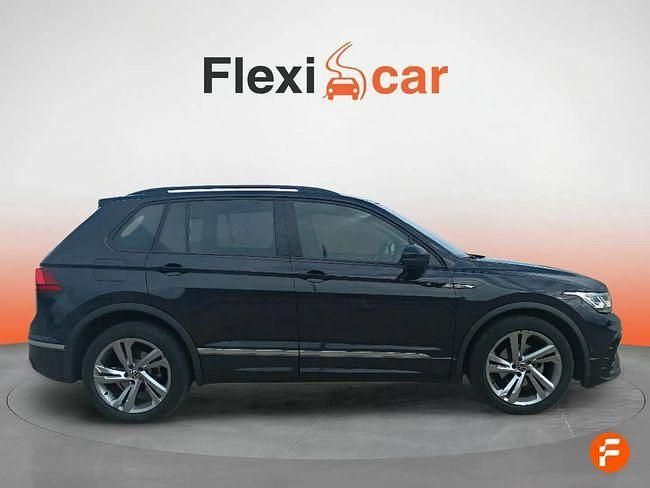 Usado VW Tiguan R-line 150 CV (110 kW) 2023 Negro SUV