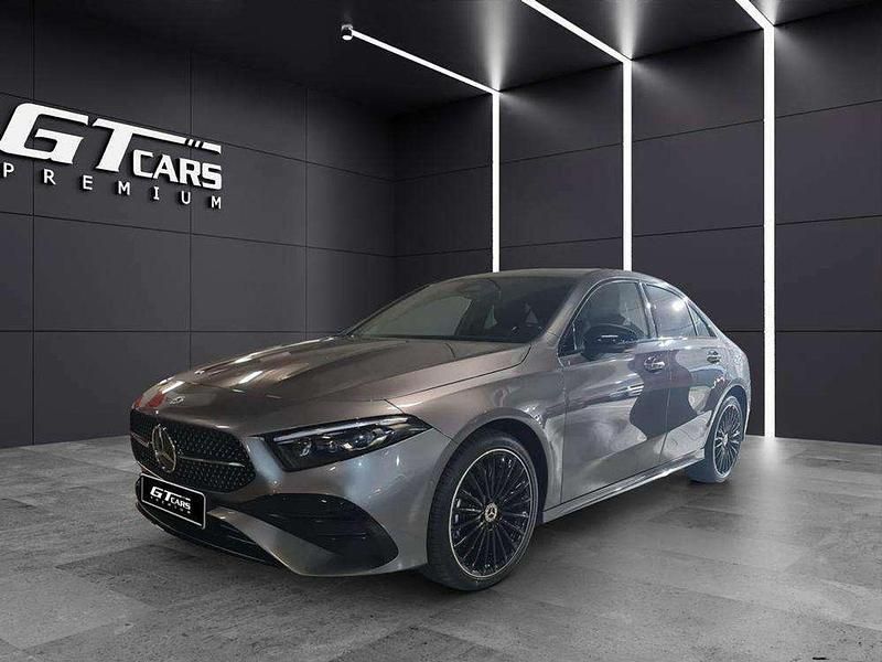 Gris Usado 2023 Mercedes A250 AMG Berlina | 35.900 € (Un poco caro) - Imagen 1/4
