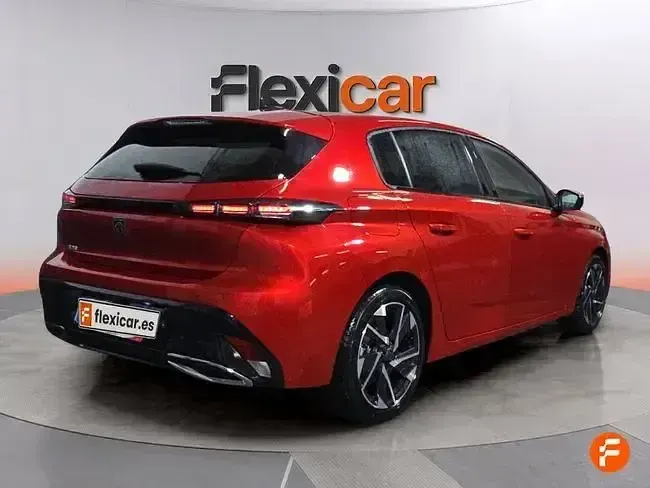 Usado Peugeot 308 Allure 130 CV (95 kW) 2023 Rojo