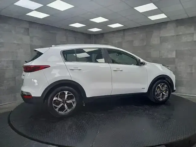 Usado Kia Sportage 136 CV (100 kW) 2021 Blanco SUV