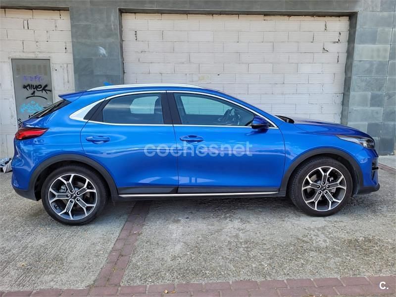 Usado Kia XCeed 120 CV (88 kW) 2019 Azul SUV