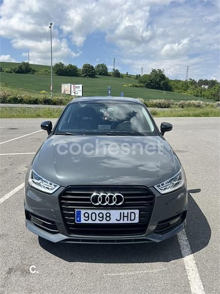 Usado Audi A1 Sportback 90 CV (66 kW) 2015 Gris / plata Utilitario