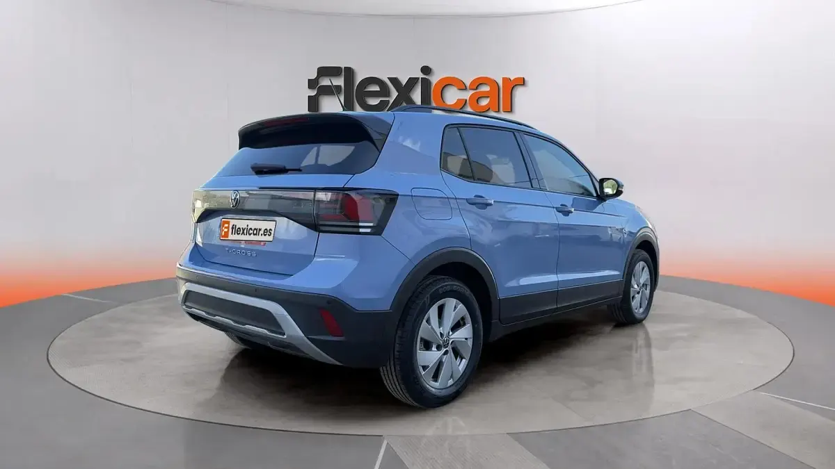 Usado VW T-Cross Life 116 CV (85 kW) 2024 Azul SUV