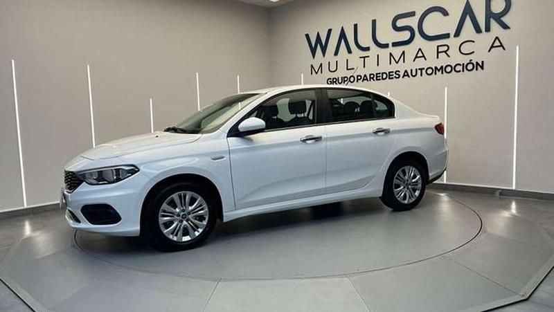 Usado Fiat Tipo Easy 95 HP (69 kW) 2017 Branco Carrinha