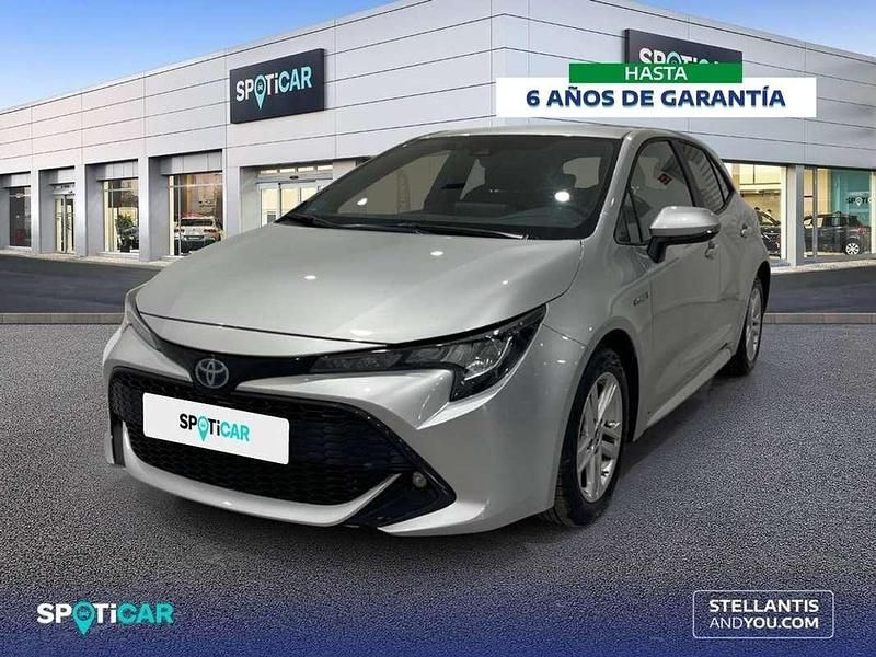 Gris Usado 2021 Toyota Corolla Active Berlina | 19.490 € (Buen precio) - Imagen 1/4