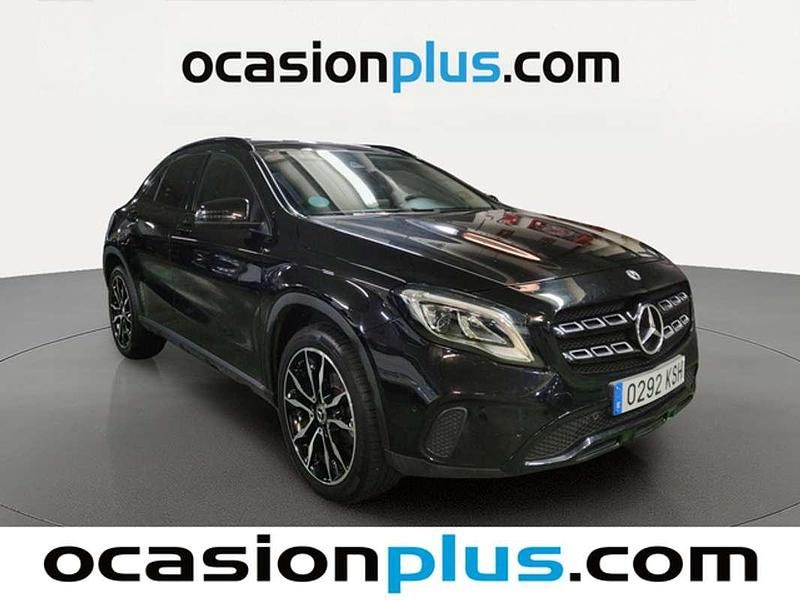 Usado Mercedes 170 170 CV (125 kW) 2018 Negro SUV
