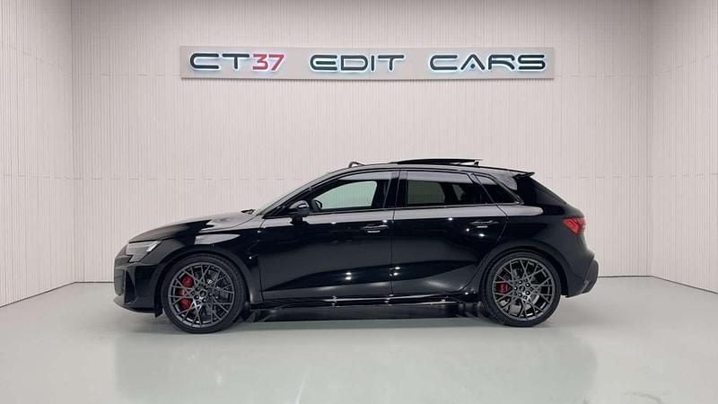 Usado Audi RS3 Sportback Ambiente 400 CV (294 kW) 2024 Negro Utilitario