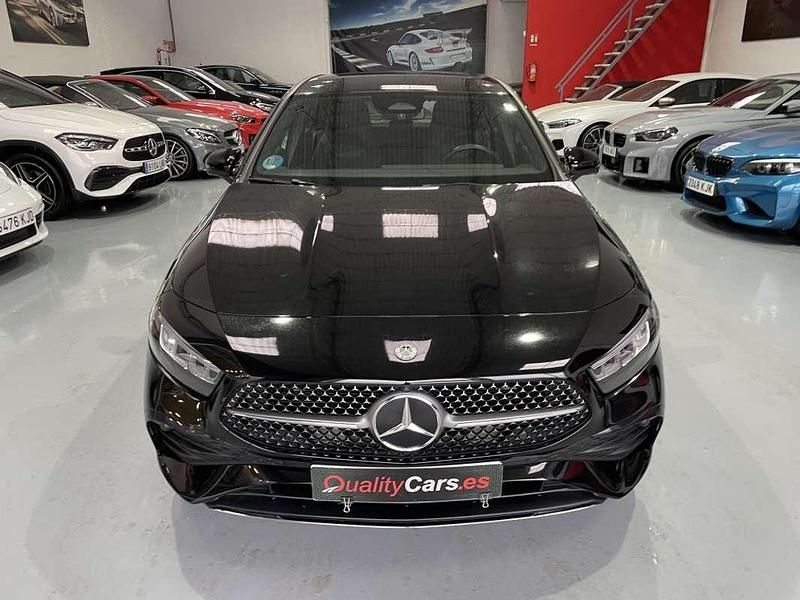 Usado Mercedes A180 Advanced 136 CV (100 kW) 2024 Negro Utilitario