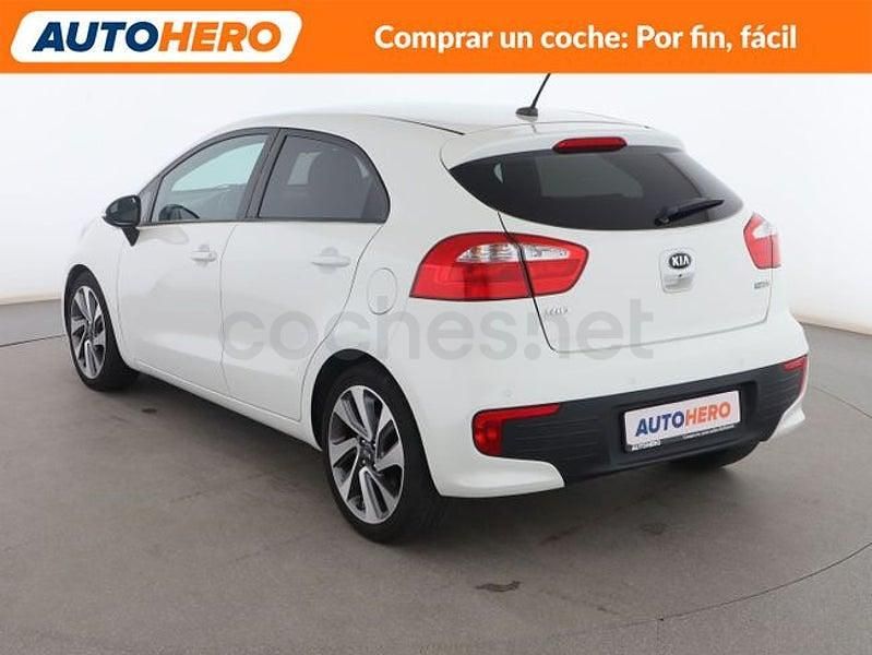 Usado Kia Rio 85 CV (62 kW) 2016 Blanco Utilitario