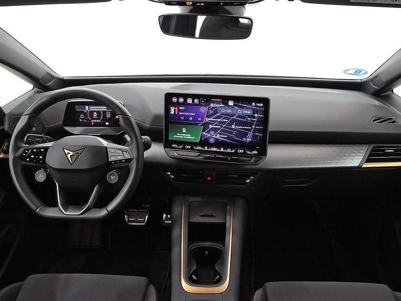 Usado Cupra Born e-Boost 169 kW (231 CV) 2024 Azul Utilitario