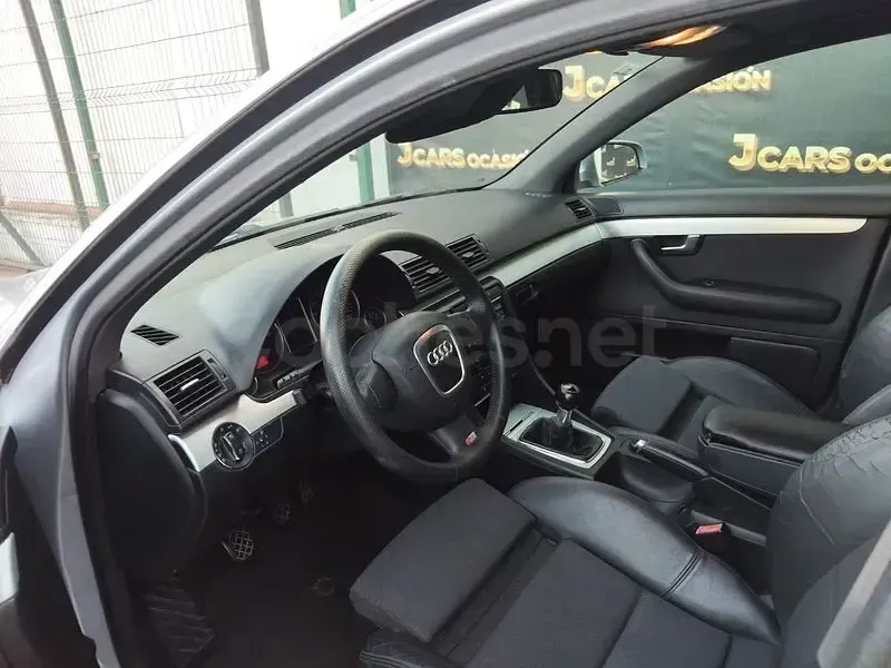 Usado Audi A4 Premium 140 CV (102 kW) 2007 Gris / plata Familiar