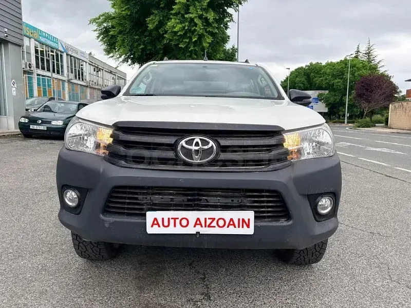 Usado Toyota HiLux 150 CV (110 kW) 2020 Blanco Pickup/Camioneta