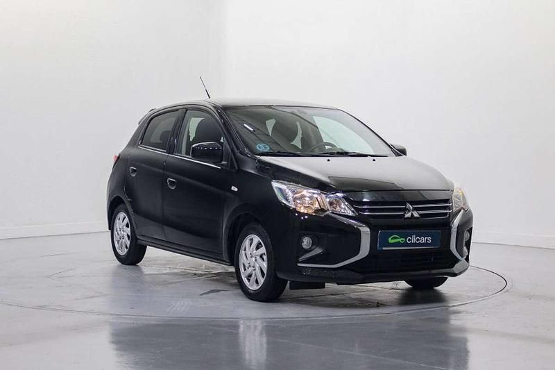 Usado Mitsubishi Space Star Motion 71 CV (52 kW) 2021 Negro Utilitario