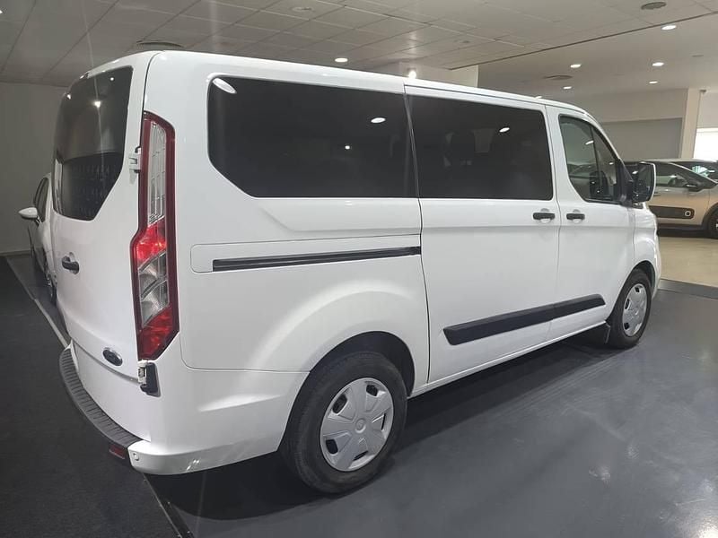 Usado Ford Tourneo Custom Trend 130 CV (95 kW) 2019 Blanco Van