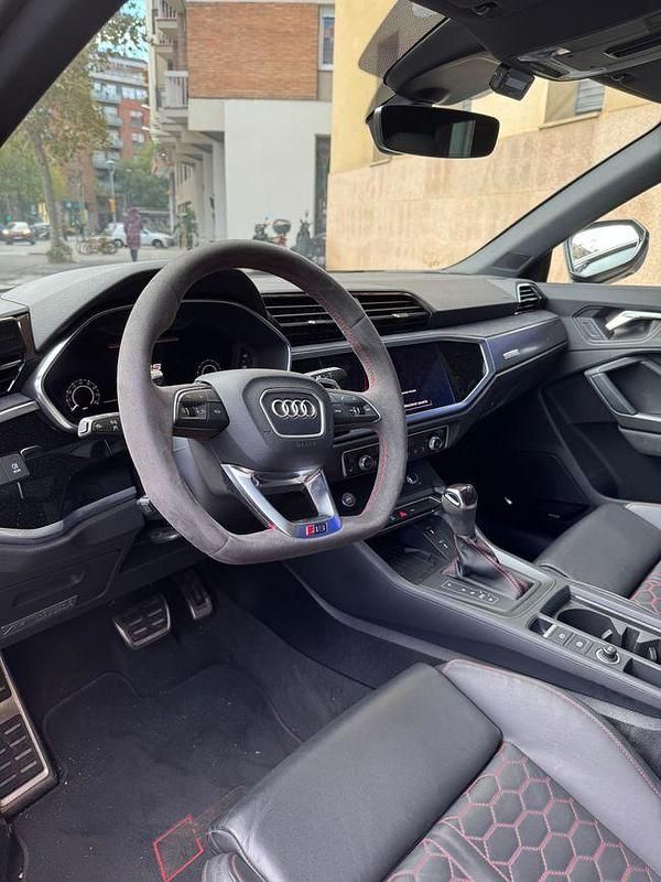 Usado Audi RS Q3 440 CV (323 kW) 2024 Gris SUV
