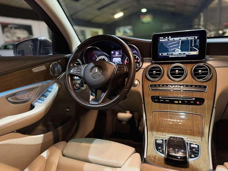 Usado Mercedes GLC220 170 CV (125 kW) 2018 Gris Coupe