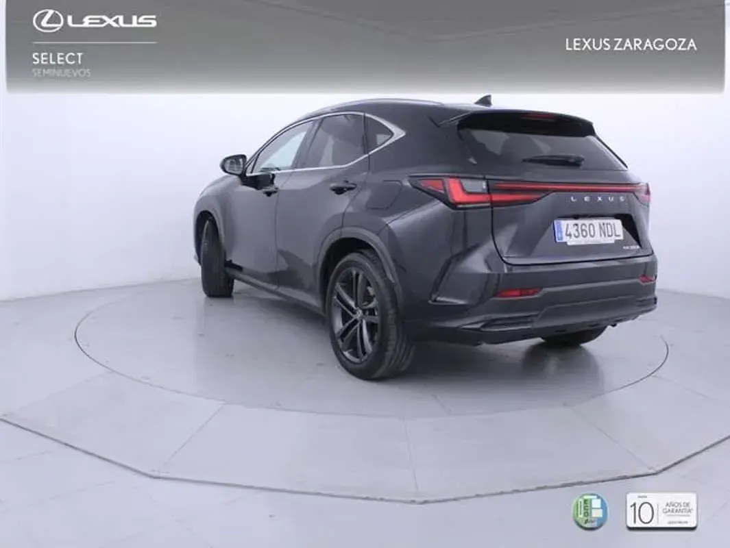 Usado Lexus NX350h Executive Line 242 CV (177 kW) 2025 Negro SUV