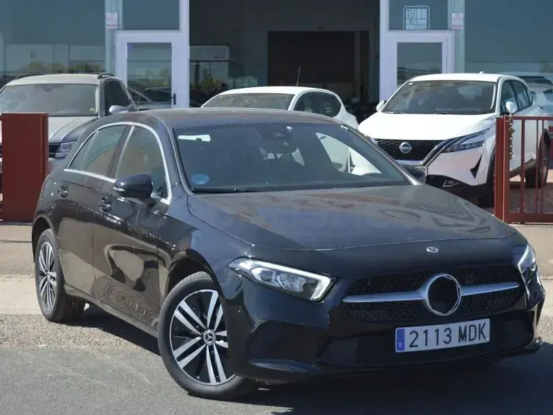 Usado Mercedes A250 Advanced 218 CV (160 kW) 2023 Negro Berlina