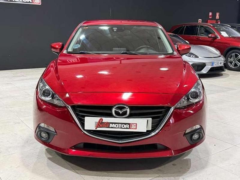 Usado Mazda 3 Style 105 CV (77 kW) 2017 Rojo Utilitario