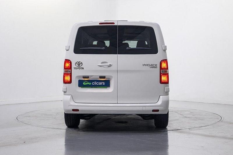 Usado Toyota Proace Verso 120 CV (88 kW) 2021 Blanco Familiar