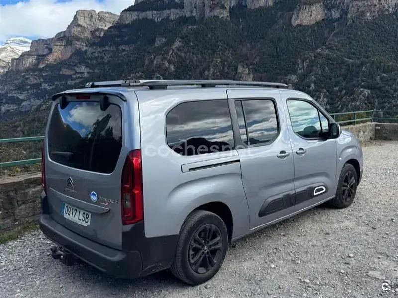 Usado Citroën e-Berlingo Feel 130 CV (95 kW) 2021 Gris / plata Monovolumen