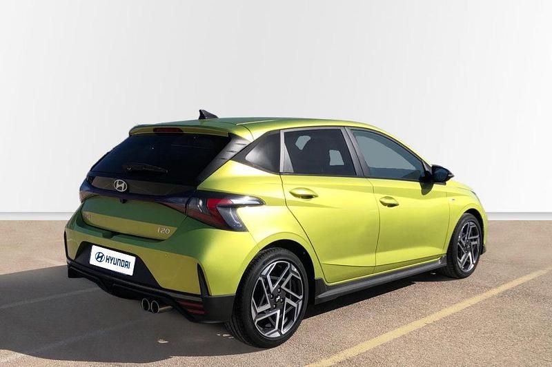 Usado Hyundai i20 N Line 79 CV (58 kW) 2025 Verde Utilitario