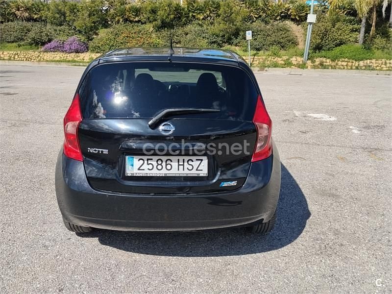 Usado Nissan Note Premium Edition 90 CV (66 kW) 2013 Negro Utilitario