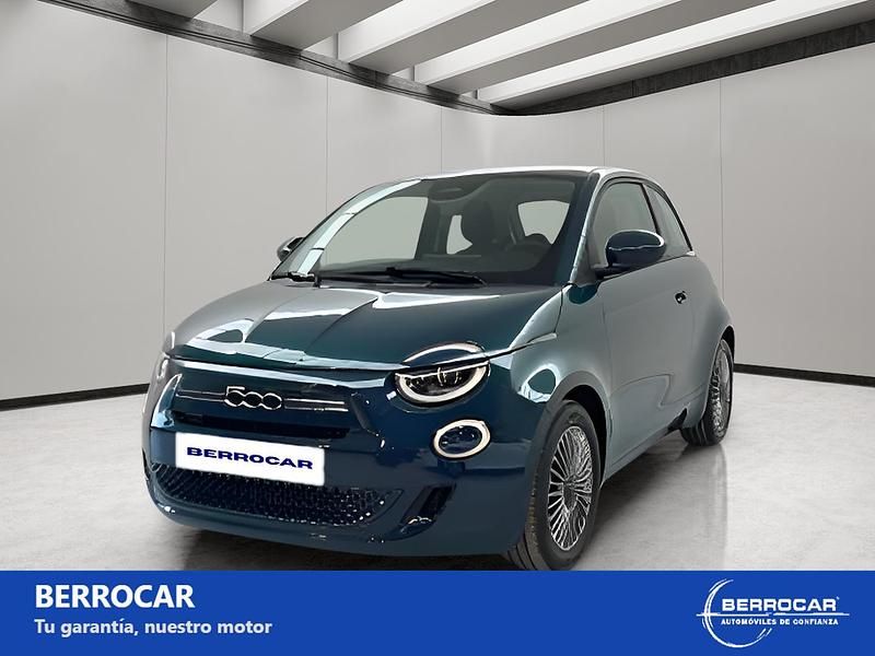 Nuevo Fiat 500 Dolcevita 70 CV (51 kW) 2025 Azul Utilitario