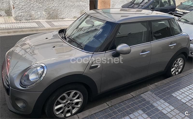 Usado Mini Cooper D 116 CV (85 kW) 2017 Gris / plata Utilitario