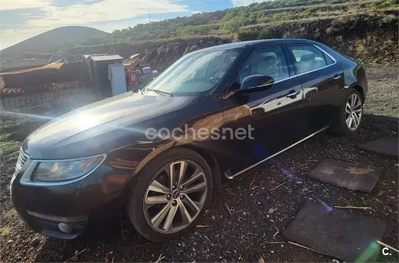 Usado Saab 9-5 Vector 160 CV (117 kW) 2011 Granate Berlina