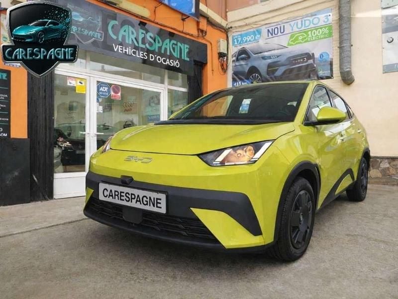 Nuevo BYD Dolphin Surf Active 64 kW (88 CV) 2025 Amarillo Utilitario