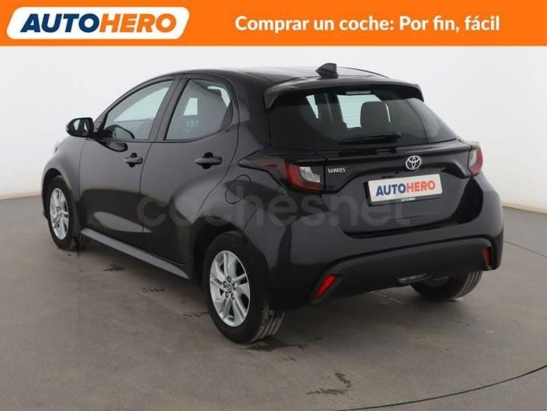 Usado Toyota Yaris Edition 125 CV (91 kW) 2024 Negro Utilitario