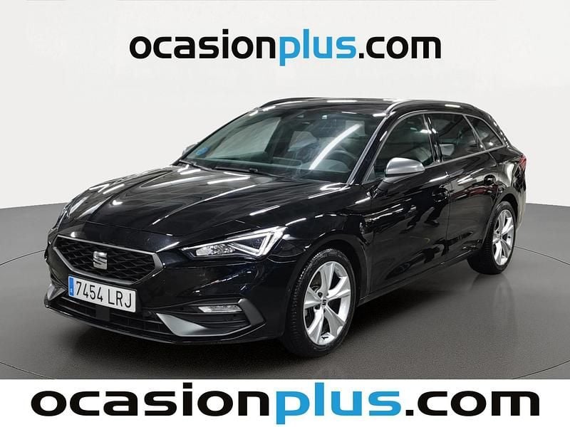 Usado Seat Leon FR 150 CV (110 kW) 2021 Negro Monovolumen