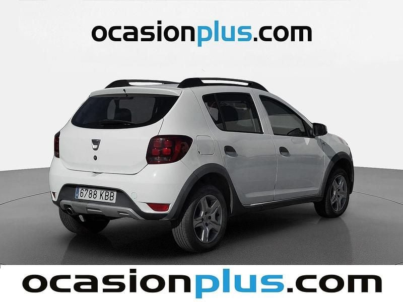 Usado Dacia Sandero Stepway 90 CV (66 kW) 2017 Blanco Utilitario