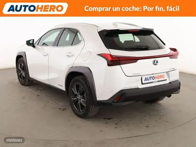 Usado Lexus UX 250h Business Edition 184 CV (135 kW) 2020 Blanco SUV