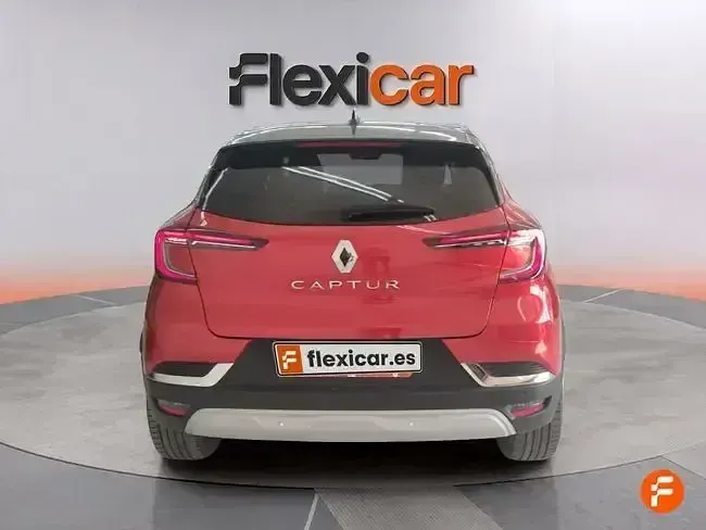 Usado Renault Captur Zen 140 CV (102 kW) 2022 Rojo SUV