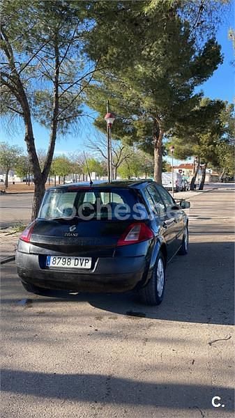 Usado Renault Mégane II Privilege 105 CV (77 kW) 2006 Negro Berlina