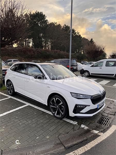 Usado Skoda Scala Monte Carlo 150 CV (110 kW) 2024 Blanco Utilitario