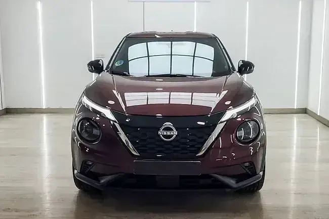 Usado Nissan Juke N-Connecta 145 CV (106 kW) 2024 Granate SUV