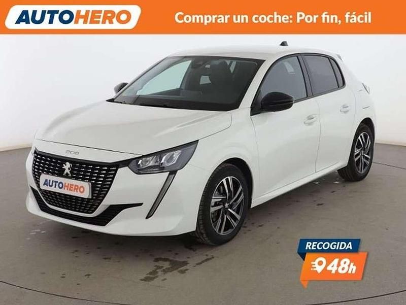 Usado Peugeot 208 Allure 102 CV (75 kW) 2022 Blanco Utilitario