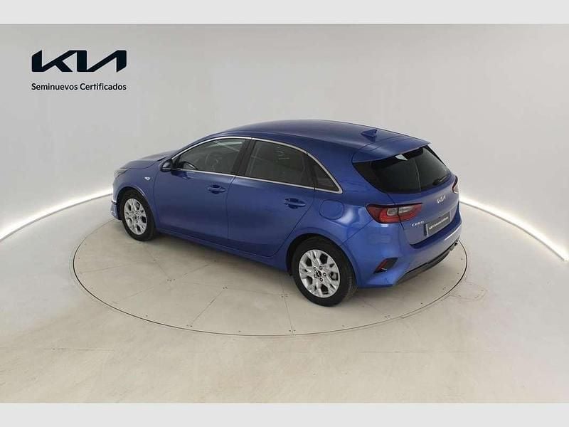 Occasion Kia Ceed 101 PK (74 kW) 2023 Blauw Hatchback