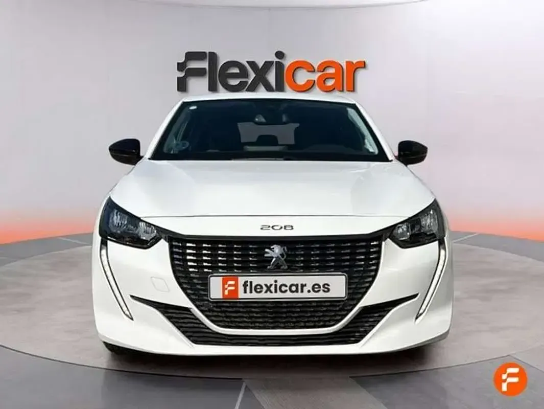 Usado Peugeot 208 Allure 101 CV (74 kW) 2023 Blanco Utilitario