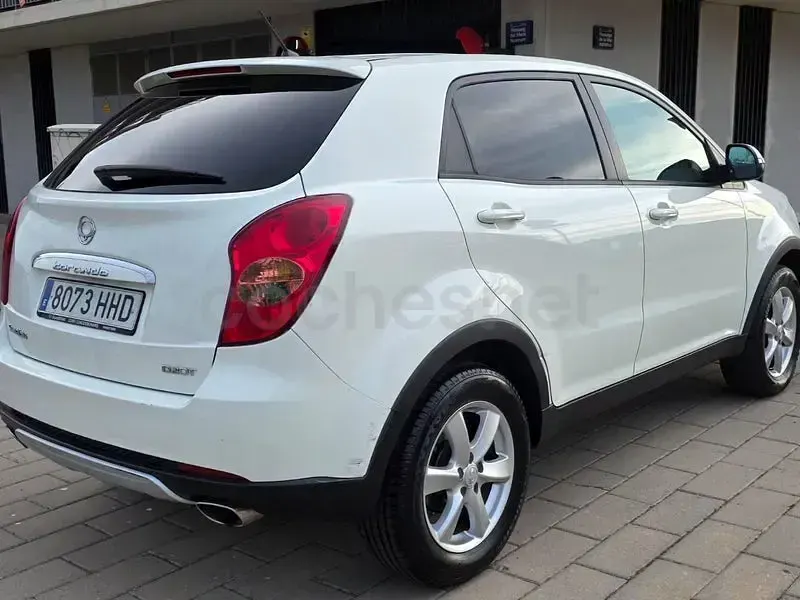 Usado SsangYong Korando 175 CV (128 kW) 2012 Blanco SUV
