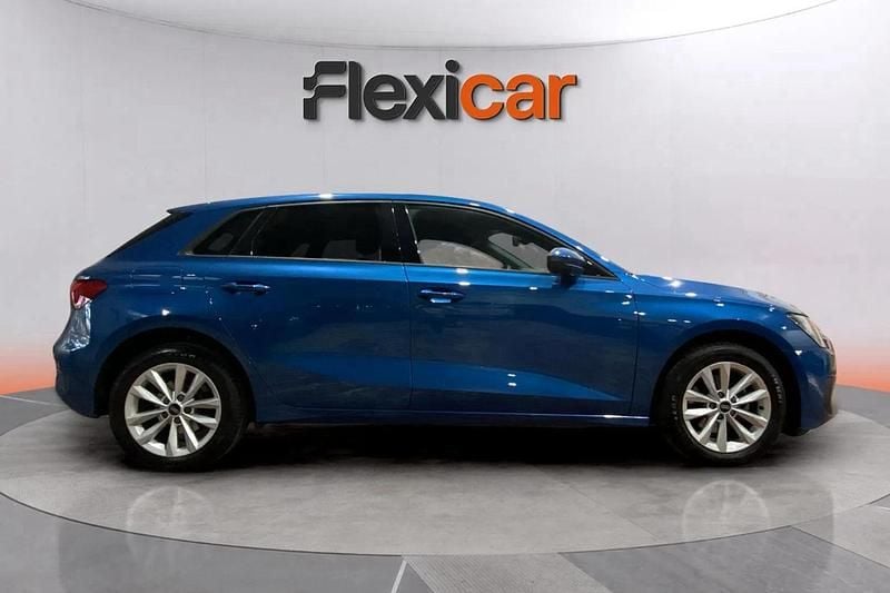 Usado Audi A3 Premium 111 CV (81 kW) 2023 Azul Berlina