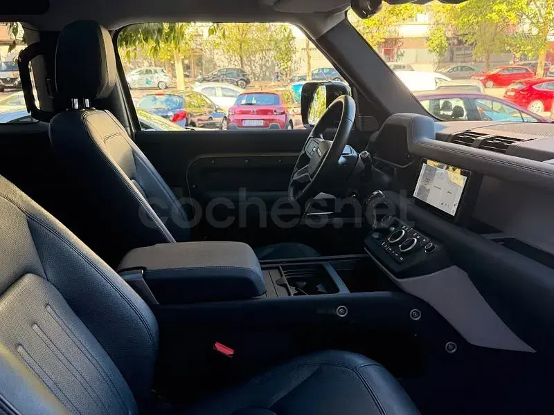 Usado Land Rover Defender SE 400 CV (294 kW) 2021 Verde SUV