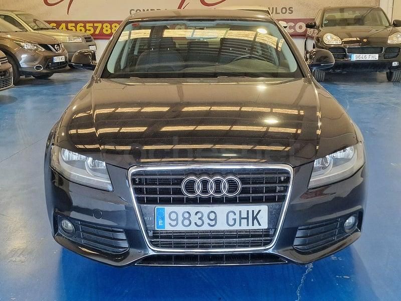 Usado Audi A4 Business 120 CV (88 kW) 2008 Negro Berlina