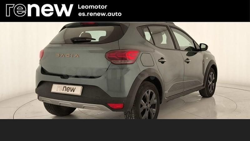 Usado Dacia Sandero Extreme 101 CV (74 kW) 2025 Verde Berlina