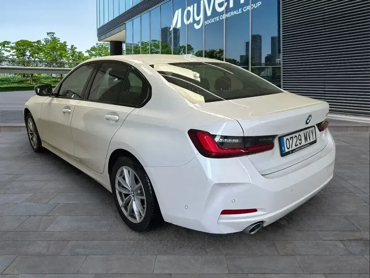 Occasion BMW 320 Sport Line 184 PK (135 kW) 2024 Wit Sedan