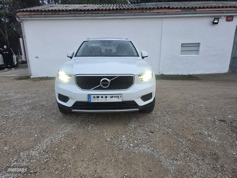 Blanco Usado 2019 Volvo XC40 SUV | 18.500 € (Precio justo) - Imagen 1/4